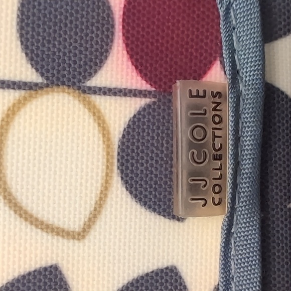 JJ Cole Collections Portable/Wipeable Diapers And Wipes Pod With Change Pad . - Picture 3 of 13